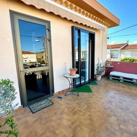 Appartement St Laurent Сен-Лоран-де-ла-Саланк Экстерьер фото